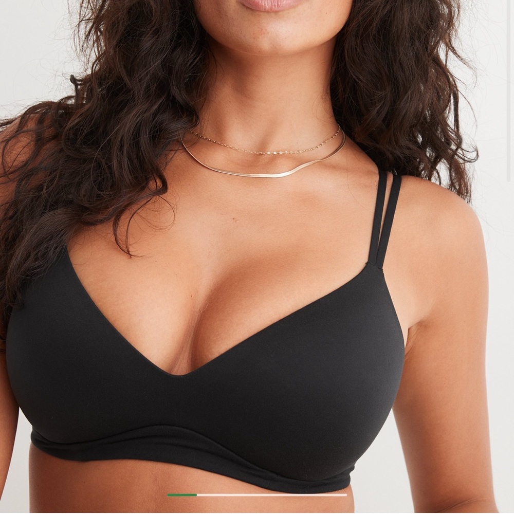 Black Wireless Plunge Bra with Double Straps